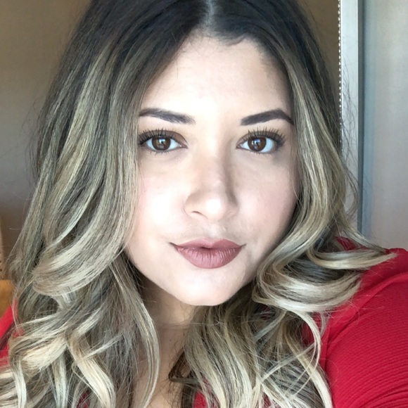 Meet your Posher, Madihah - Picture 1 of 3